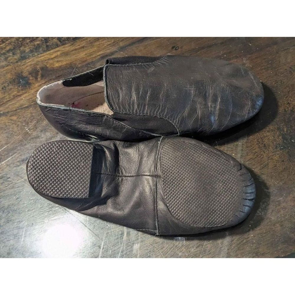 Black jazz shoes